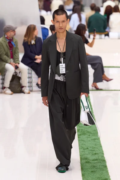 Look 34